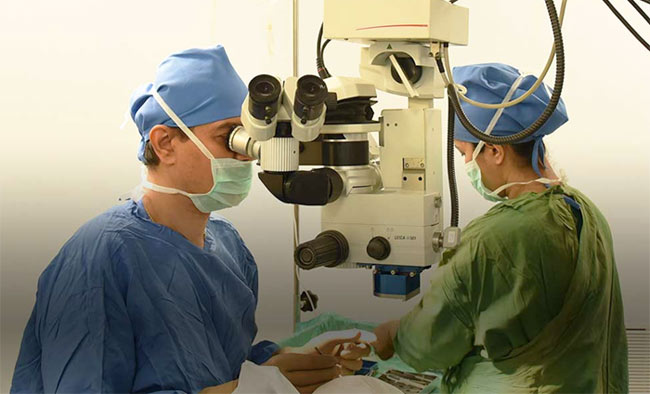 Retina Specialist in Mumbai, Posterior Vitreous Detachment, Vitreous Detachment, retinal detachment
